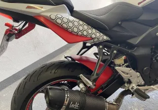 Suzuki GSR 750 — zdjęcie 6