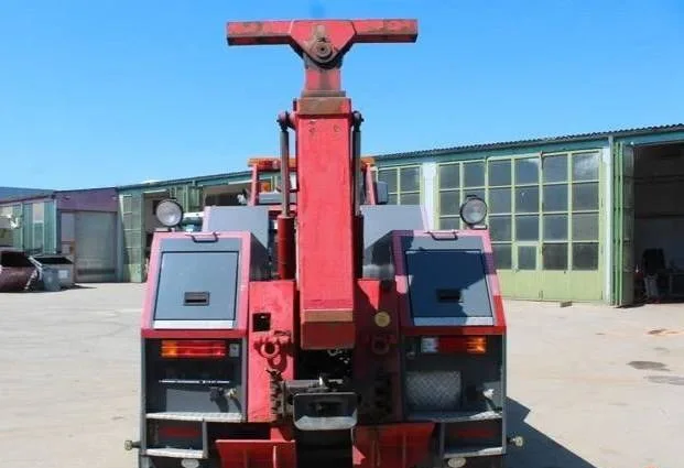 Holownik do ciezarowych w Leasing 3 osiowy 6x4 Mercedes pomoc drogowa