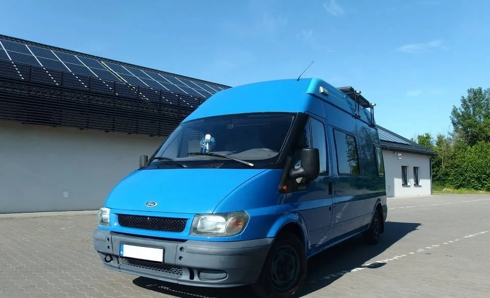 KAMPER Ford Transit 2.0TDDi 6os. łazienka, kuchnia, ogrzewanie, klimatyza