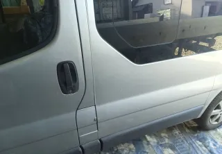 Opel Vivaro — zdjęcie 2