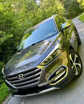 Hyundai Tucson 1.6 bezwypadkowy Oryginalny przebieg lakier — zdjęcie 1
