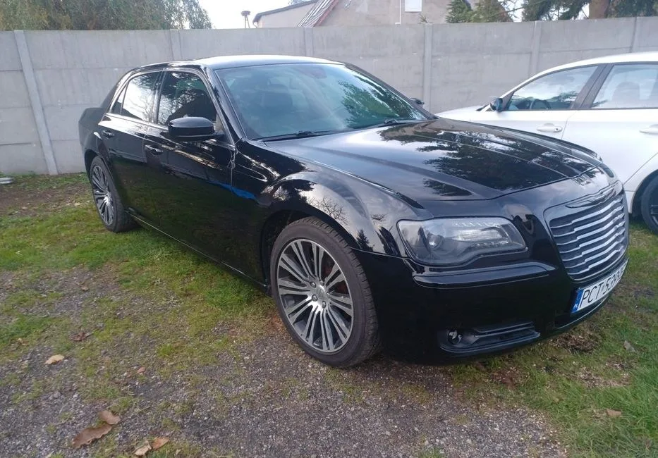 Sprzedam Chryslera 300c w wersji S 3,6 benzyna 304koni 2013r