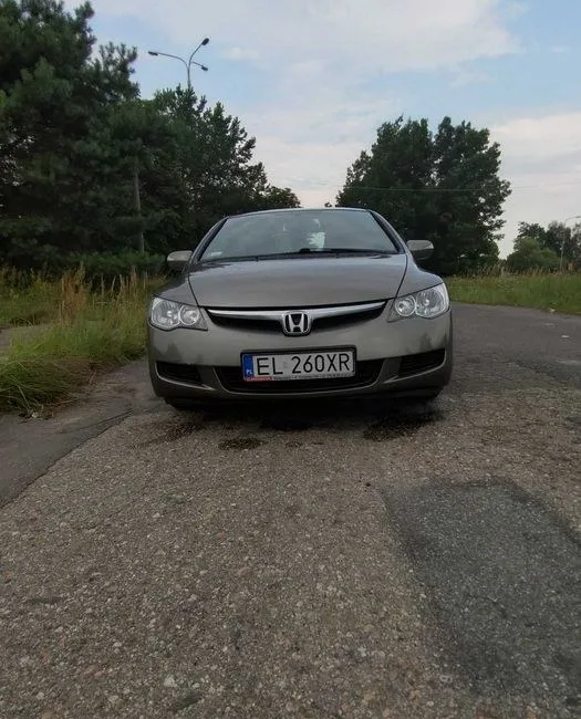 Honda Civic VIII (8.gen) 2008r. 1.8 Benz 140KM