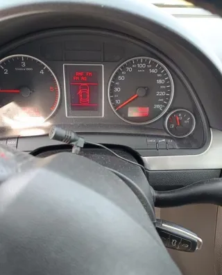 Audi A4 B7 sedan 1,9 tdi — zdjęcie 5