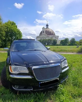 Chrysler 300C 5.7 V8 HEMI — zdjęcie 1