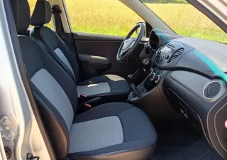 Hyundai i10_Benzynka_Sprawna Klimatyzacja_160 tyś. Przebiegu_Bez Rdzy_Zadbany — photo 8