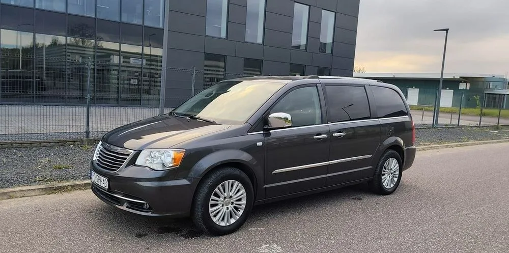 Chrysler Town & Country 3.6 V6 LPG BRC 30th Anniversary Piękny
